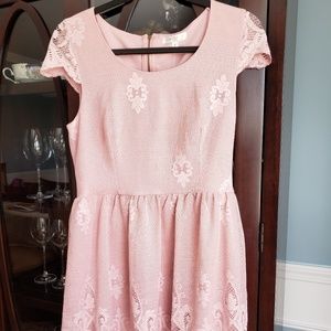 Pink dress. NWT. Size Medium.